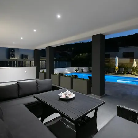 Erwin With Heated Pool *