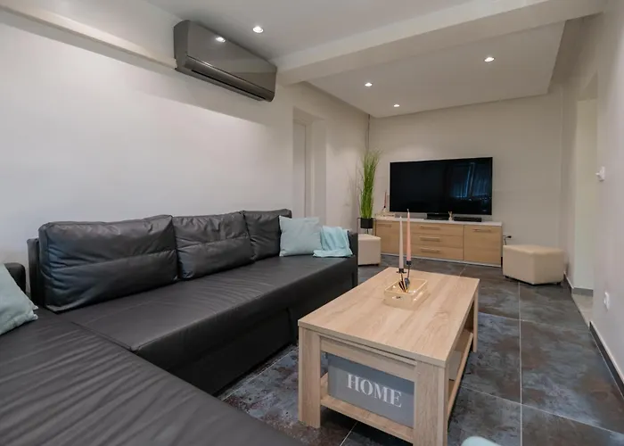 Apartment Erwin With Heated Pool Imotski