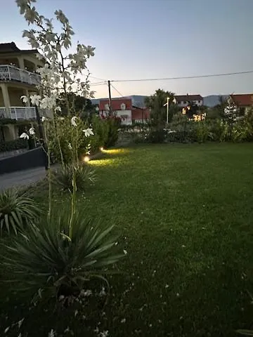 Erwin With Heated Pool Apartment Imotski