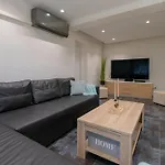Apartman Erwin With Heated Pool Imotski