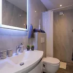 Erwin With Heated Pool Apartman Imotski