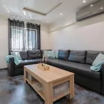 Apartman Erwin With Heated Pool Imotski