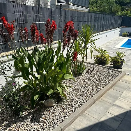 Apartamento Erwin With Heated Pool