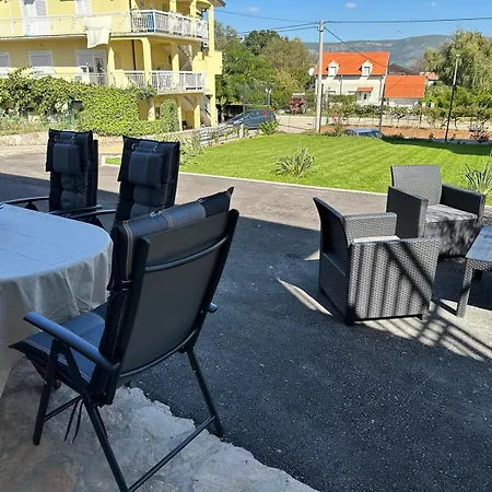 Apartamento Erwin With Heated Pool