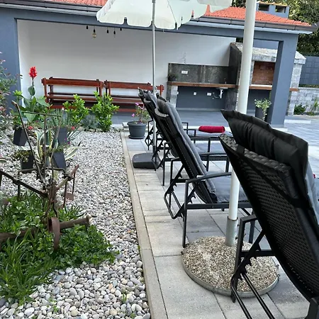 Lägenhet Erwin With Heated Pool