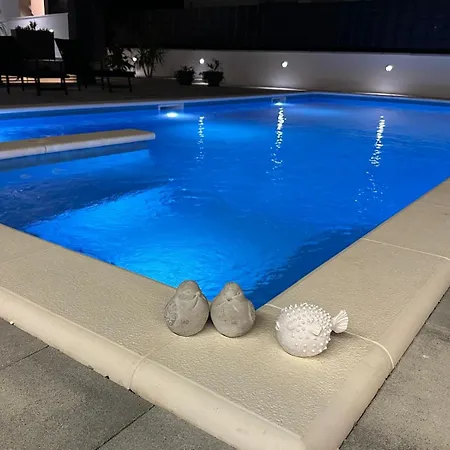 Apartamento Erwin With Heated Pool