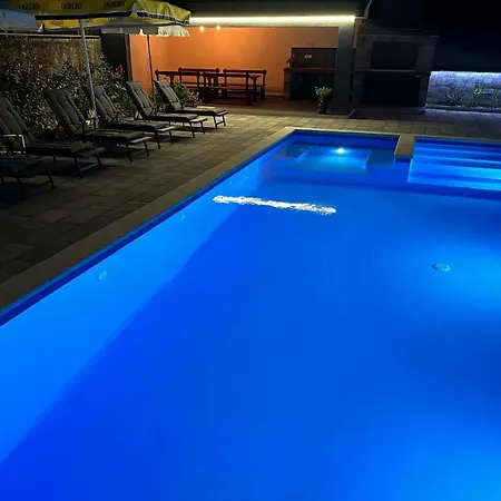 Apartamento Erwin With Heated Pool *