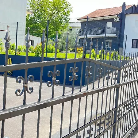 Apartamento Erwin With Heated Pool