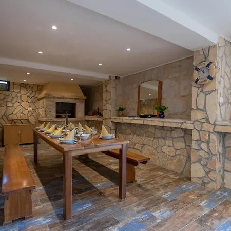 Erwin With Heated Pool Apartamento