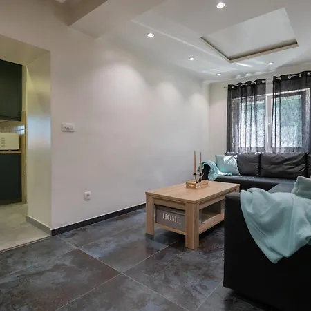 Apartamento Erwin With Heated Pool