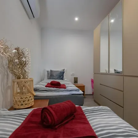 Erwin With Heated Pool * Imotski