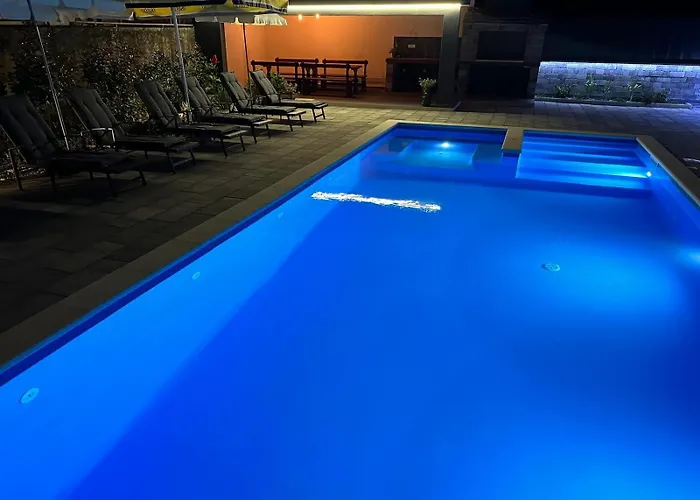 شقة Erwin With Heated Pool *