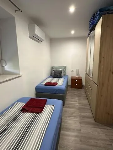 Apartamento Erwin With Heated Pool Imotski